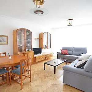 https://apartamento-luminoso-con-terrazas.bilbaohotelsspain.com