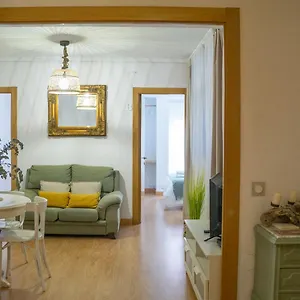 https://piso-completo-cerca-de-estacion-bus-tren-y-ferrys.bilbaohotelsspain.com